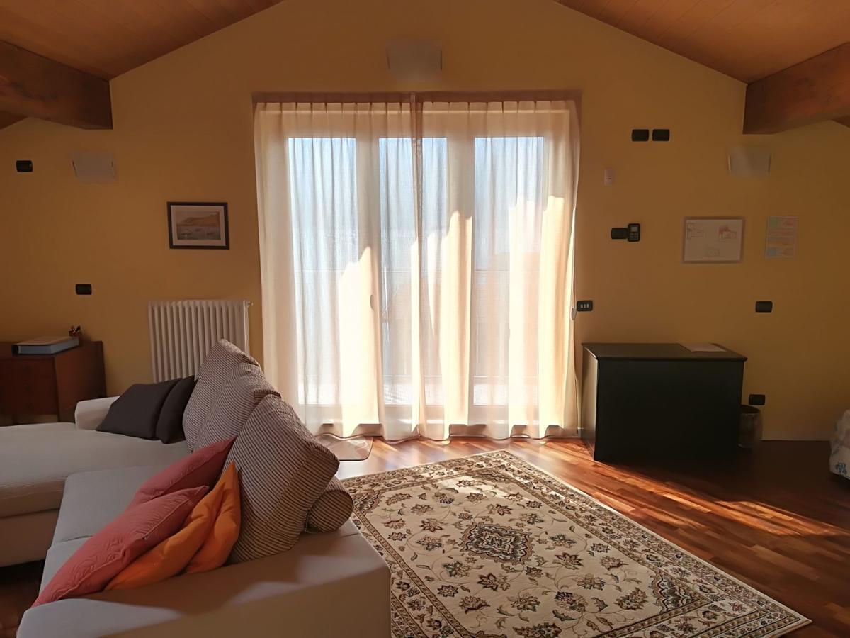 B&B-Foresteria Casa Della Musica Lake Como 만델로델라리오 외부 사진