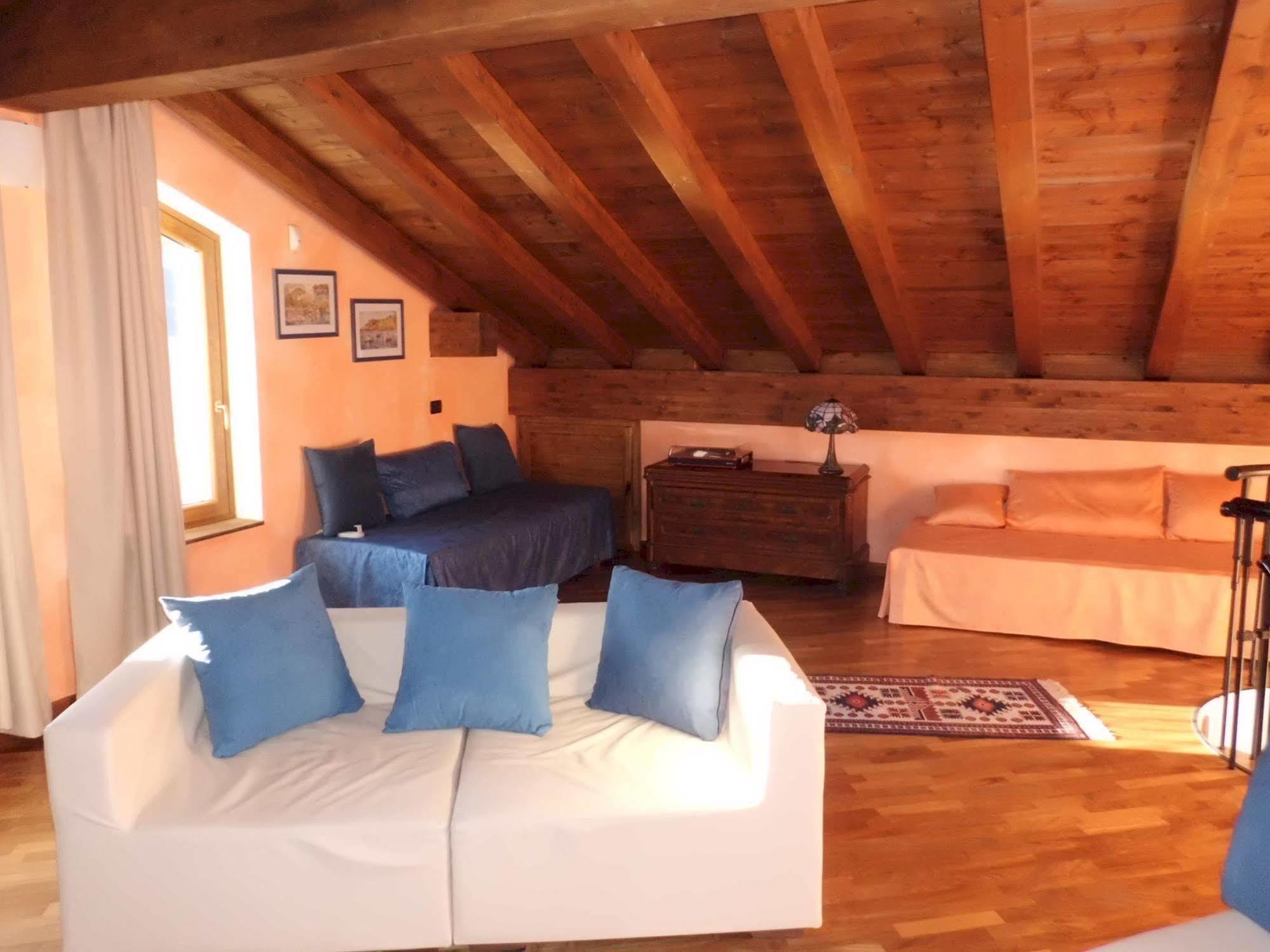 B&B-Foresteria Casa Della Musica Lake Como 만델로델라리오 외부 사진