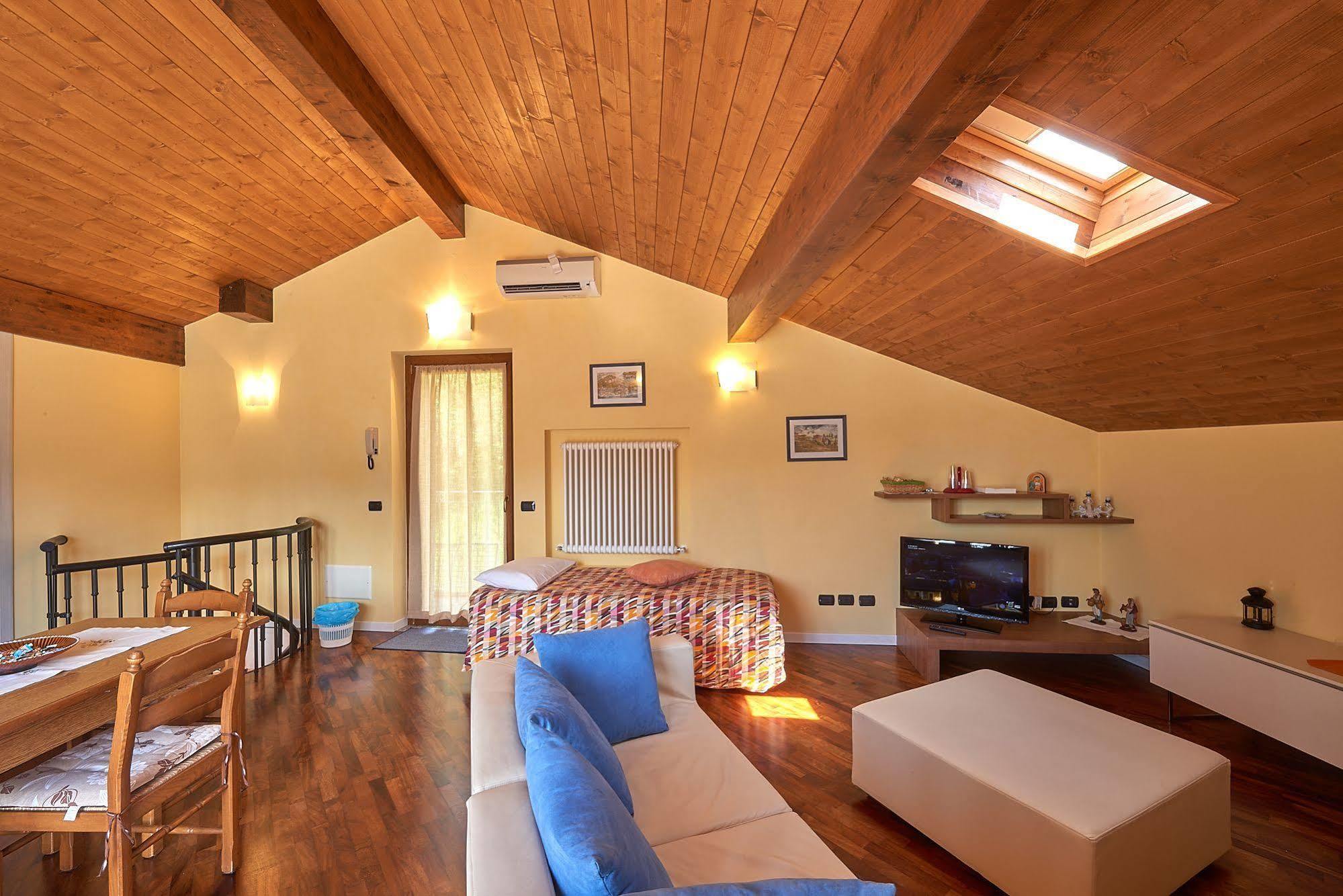 B&B-Foresteria Casa Della Musica Lake Como 만델로델라리오 외부 사진