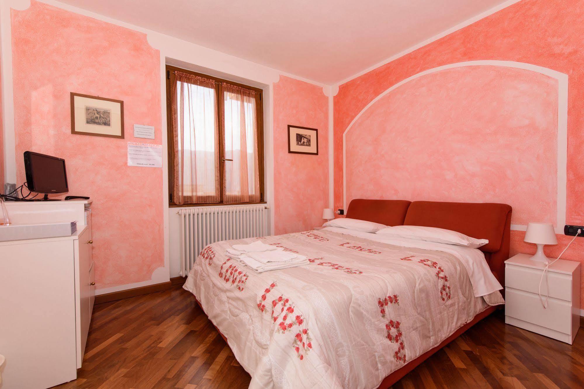 B&B-Foresteria Casa Della Musica Lake Como 만델로델라리오 외부 사진